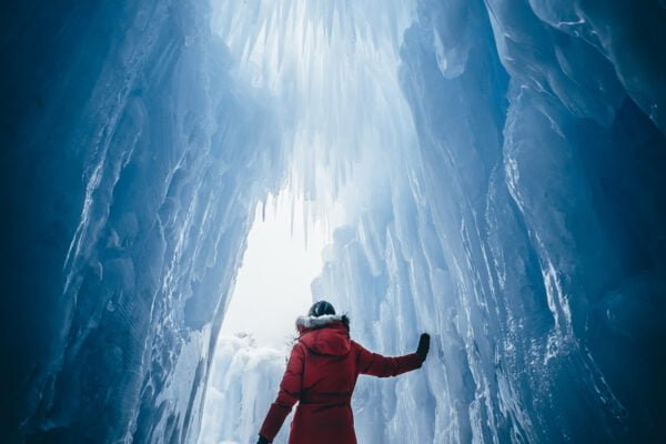 Woman find the way out in ice castle
